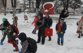 İSTANBUL'  DA BAZI OKULLAR TATİL EDİLDİ ...