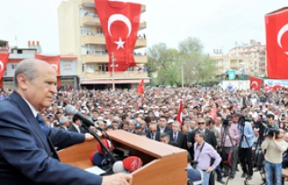 'ÖCALAN'IN HİMAYESİNDE' 