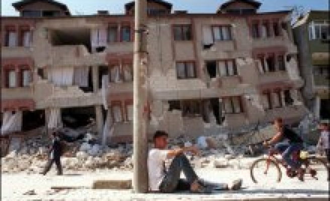Deprem vergisi olarak toplanan 40 milyar lira kayıp