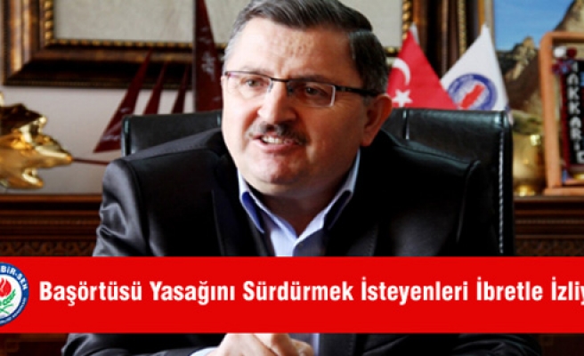 BAŞÖRTÜSÜ YASAĞINI SÜRDÜRMEK İSTEYENLERİ İBRETLE İZLİYORUZ !