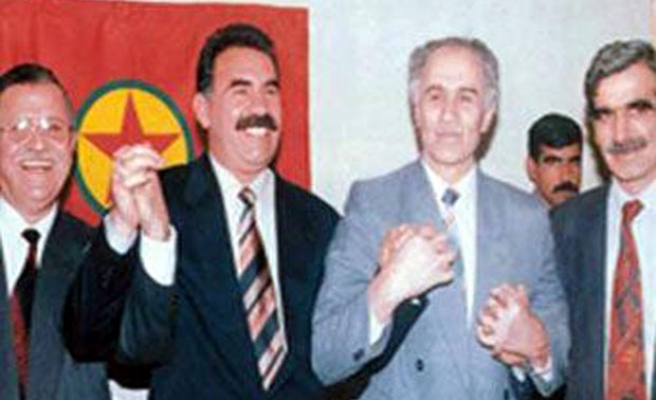 İMRALI'DA BİR İLK VEKİLLER TERÖRİST BAŞI  ÖCALAN İLE GÖRÜŞTÜ.