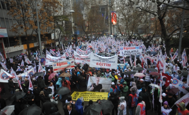 ZONGULDAK'TA YAPILACAK 'EMEĞE SAYGI' MİTİNGİNDEYİZ 