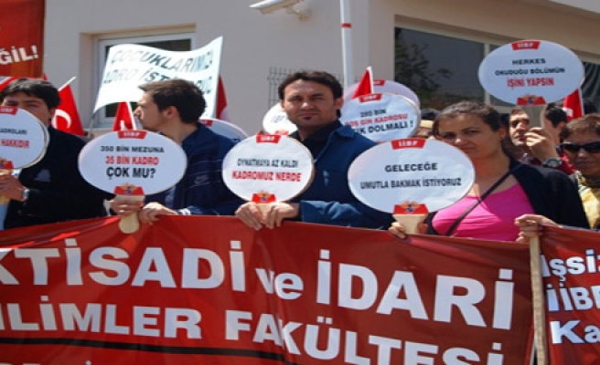 İİBF MEZUNLARININ SESLERİ ANKARA'YI İNLETTİ