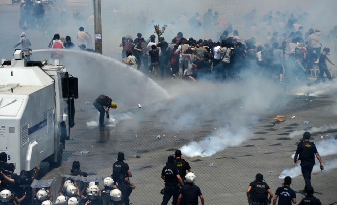 GEZİ İDDİANAMESİ TAMAM. CAMİYE AYAKKABI İLE GİRMENİN CEZASI BELLİ OLDU