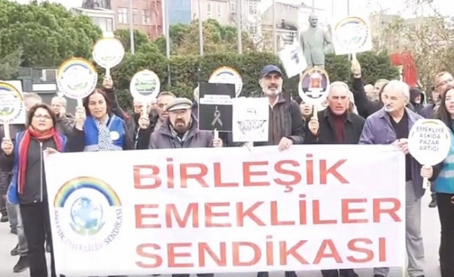 Emeklilerden zam protestosu: Amasız, fakatsız insanca yaşam ücreti istiyoruz